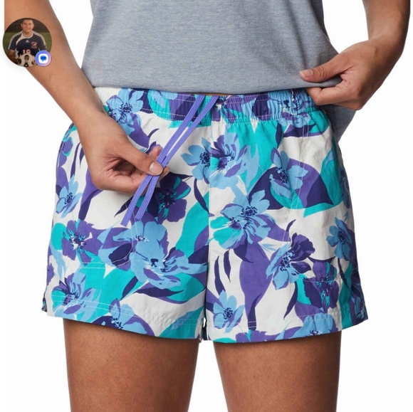 Women's Columbia Shorts - Picture 2 of 8